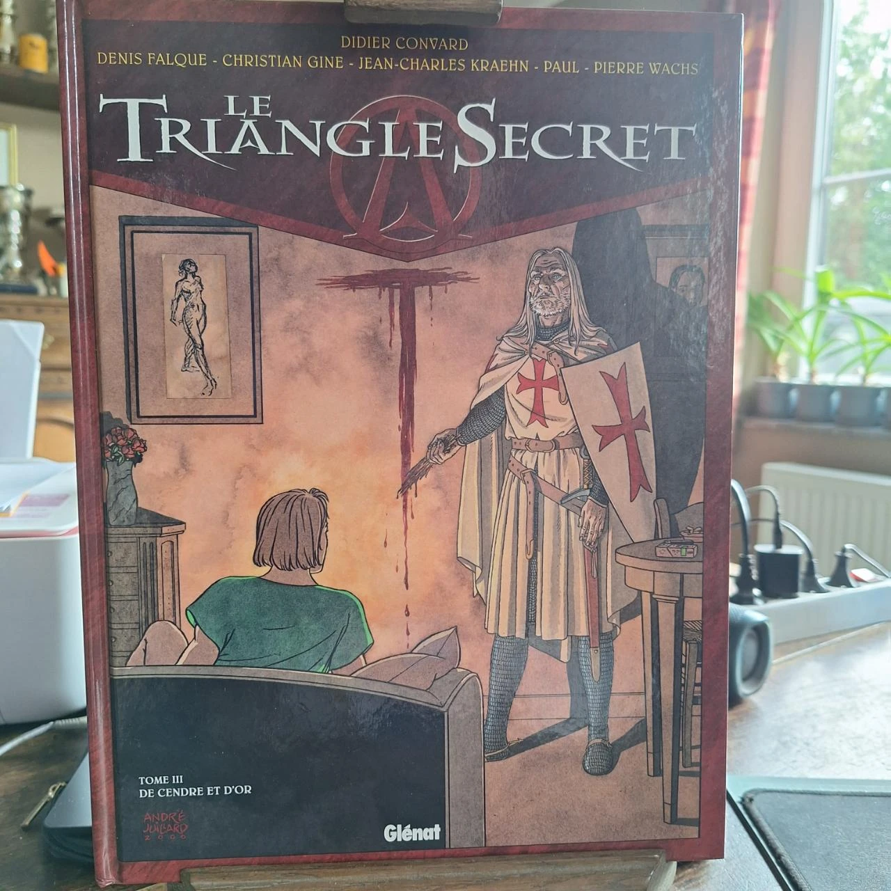 the secret triangle convard sale by the piece of your choice – photo 3